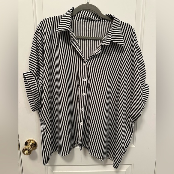 Black and White Striped Button-Up Shirt - Picture 1 of 2